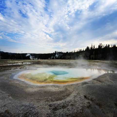 Yellowstone National Park, United States — photograph 1